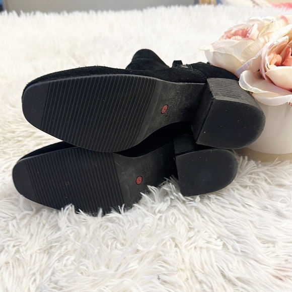 Blondo Black suede waterproof block heel ankle bootie women size 7.5 - Picture 5 of 5